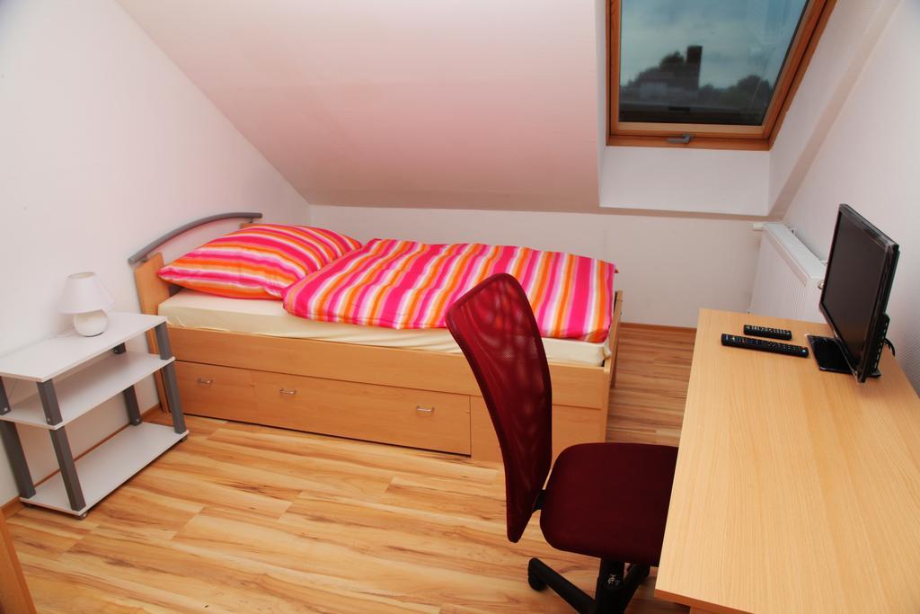 Pension Haus Kassel Fuldatal Ngoại thất bức ảnh